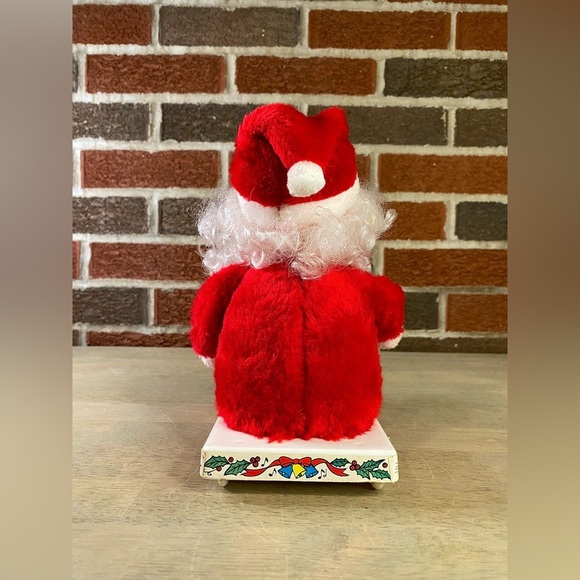 Vintage Sledding Santa Musical Bump Go Action Ringing Bell 3 Songs‎ Moves 80s - Picture 6 of 11